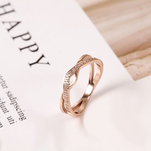 Temperament Style Rose Gold Titanium Steel Ring with Zircon