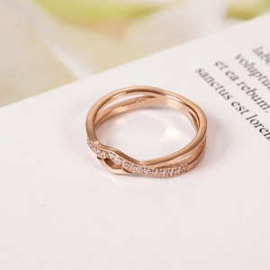 Temperament Style Rose Gold Titanium Steel Ring with Zircon