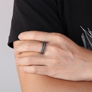 Personalized Fashion Punk Twist Chain Titanium Steel Ring