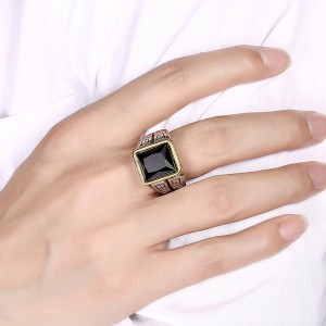 European Retro Fashion Men’s Ring Square Black Gems Jewelry