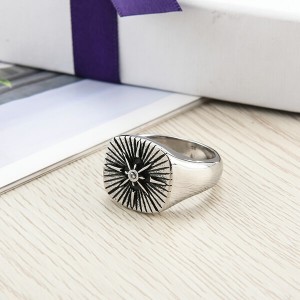 Stainless Steel Ring Silver Tone Black Engine Sun Pattern Celtic Vintage Knot Motifs Finger Rings