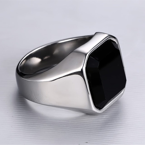 2020 wholesale price Prices For Tungsten Carbide Ring - Fashion Stainless Steel Signet Rings with Black Agate for Men – Ouyuan detail pictures
