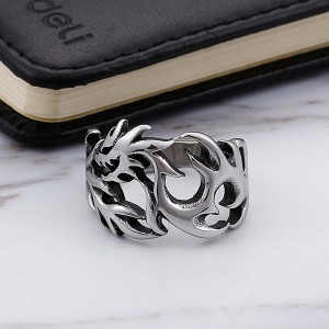 Silver Personalized Dragon-Shaped Hollow Stainless Steel Titanium Ring