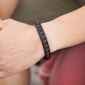 Braided Leather Bracelets for Men Bangle Bracelets Fashion Magnetic Clasp