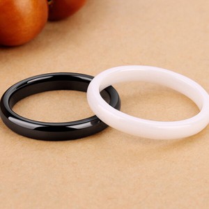 Unique Jewelry Black And White Ceramic Wedding Band Classic High Polished