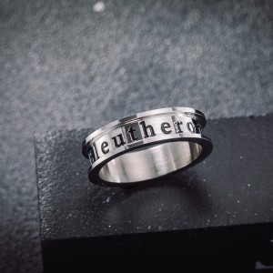 Fashion jewelry Alphabet Fluted Ring Vintage Freedom titanium ring silver Couples ring